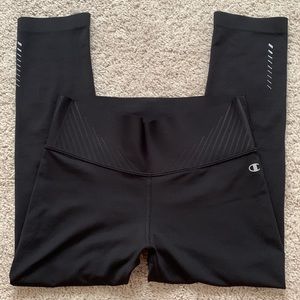 ✅SOLD Champion PowerFlex Cropped Leggings